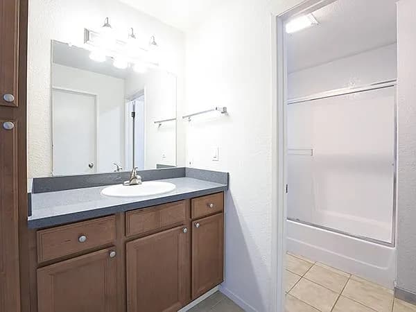 St. Francis Arms - Image 3